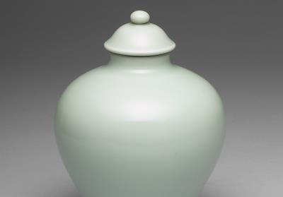 图片[2]-Lidded jar in pale green glaze, Qing dynasty, Yongzheng reign (1723-1735)-China Archive